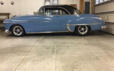 Oldsmobile-Rocket-88-1950-Blue-and-Black-Blue-3