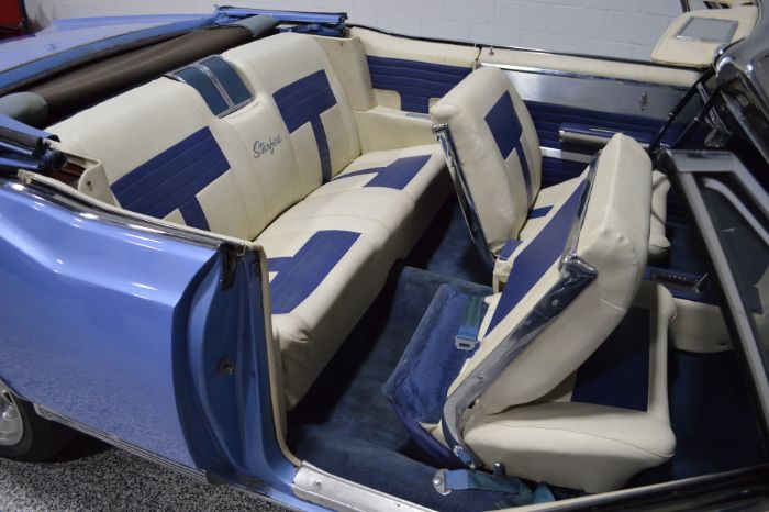 Oldsmobile-Starfire-1965-Ice-Blue-Metallic-BlueWhite-5