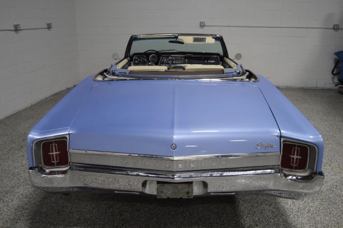 Oldsmobile-Starfire-1965-Ice-Blue-Metallic-BlueWhite-8