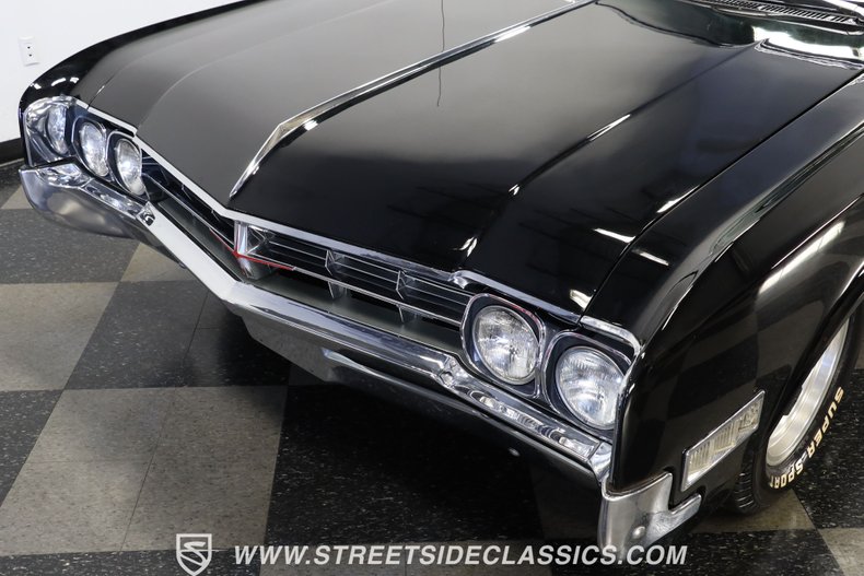 Oldsmobile-Starfire-1966-Black-Black-and-White-16