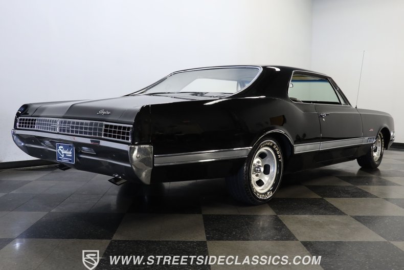 Oldsmobile-Starfire-1966-Black-Black-and-White-22