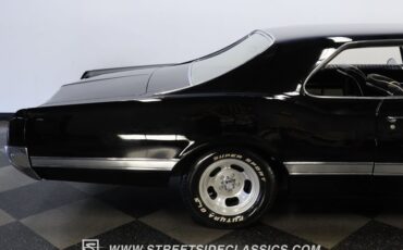 Oldsmobile-Starfire-1966-Black-Black-and-White-24
