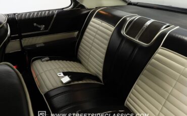 Oldsmobile-Starfire-1966-Black-Black-and-White-36