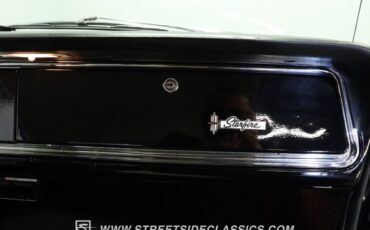 Oldsmobile-Starfire-1966-Black-Black-and-White-42