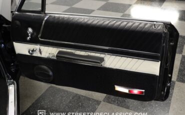 Oldsmobile-Starfire-1966-Black-Black-and-White-43