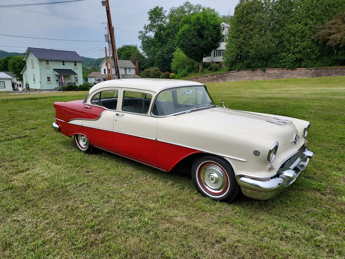 Oldsmobile-Super-88-1955-Red-Gray-1