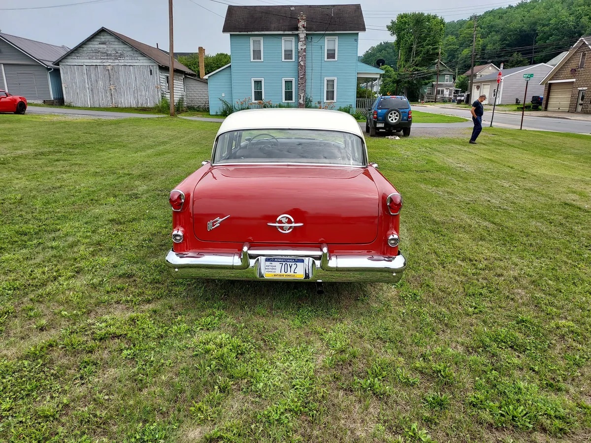 Oldsmobile-Super-88-1955-Red-Gray-3