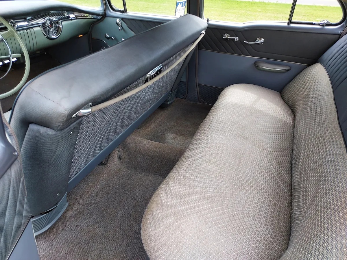 Oldsmobile-Super-88-1955-Red-Gray-4