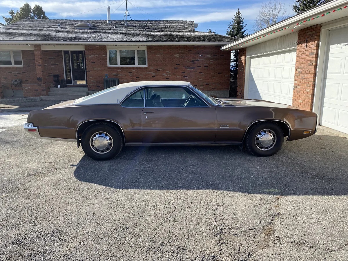 Oldsmobile-Toronado-1970-Brown-Brown-7