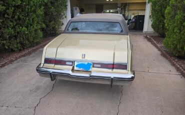 Oldsmobile-Toronado-1984-Coupe-2