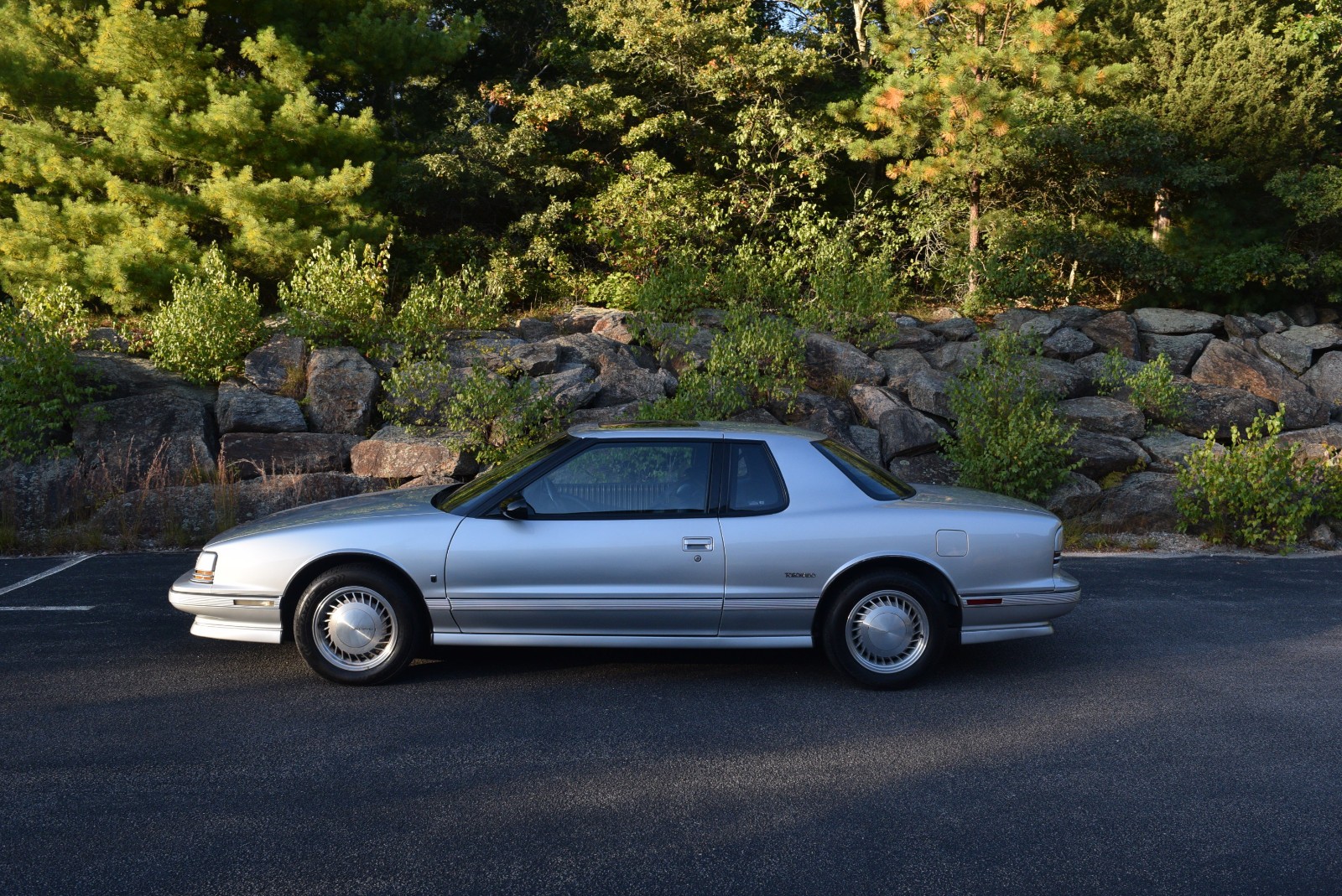 Oldsmobile-Toronado-1991-Coupe-1
