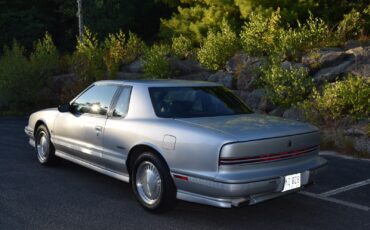 Oldsmobile-Toronado-1991-Coupe-10