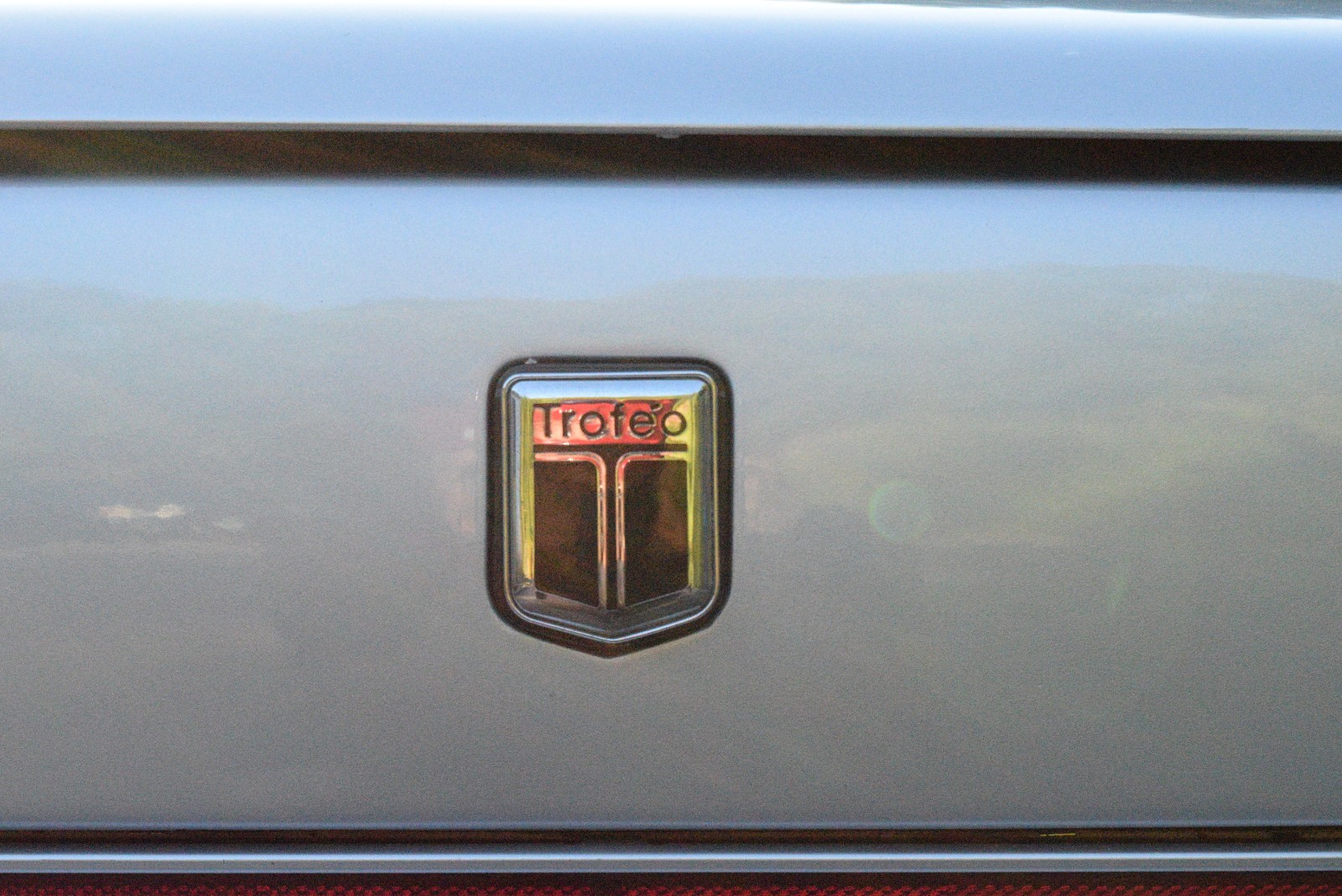 Oldsmobile-Toronado-1991-Coupe-15