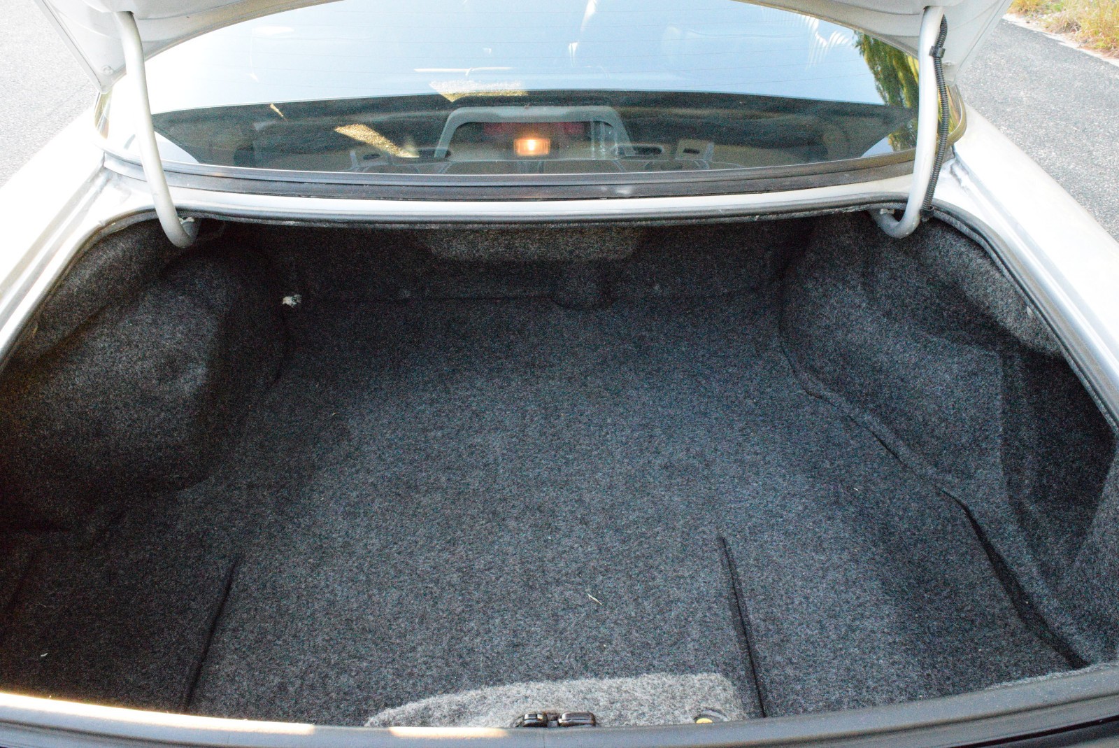 Oldsmobile-Toronado-1991-Coupe-16