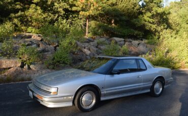 Oldsmobile-Toronado-1991-Coupe-2