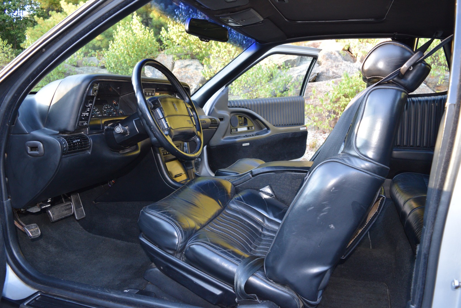 Oldsmobile-Toronado-1991-Coupe-25