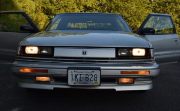 Oldsmobile-Toronado-1991-Coupe-28