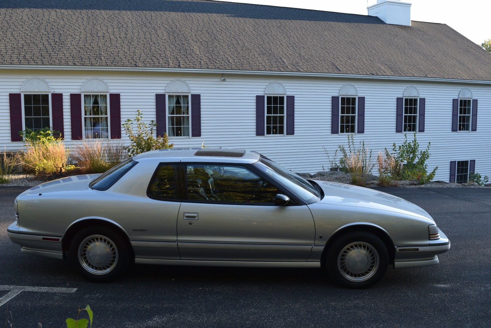 Oldsmobile-Toronado-1991-Coupe-7