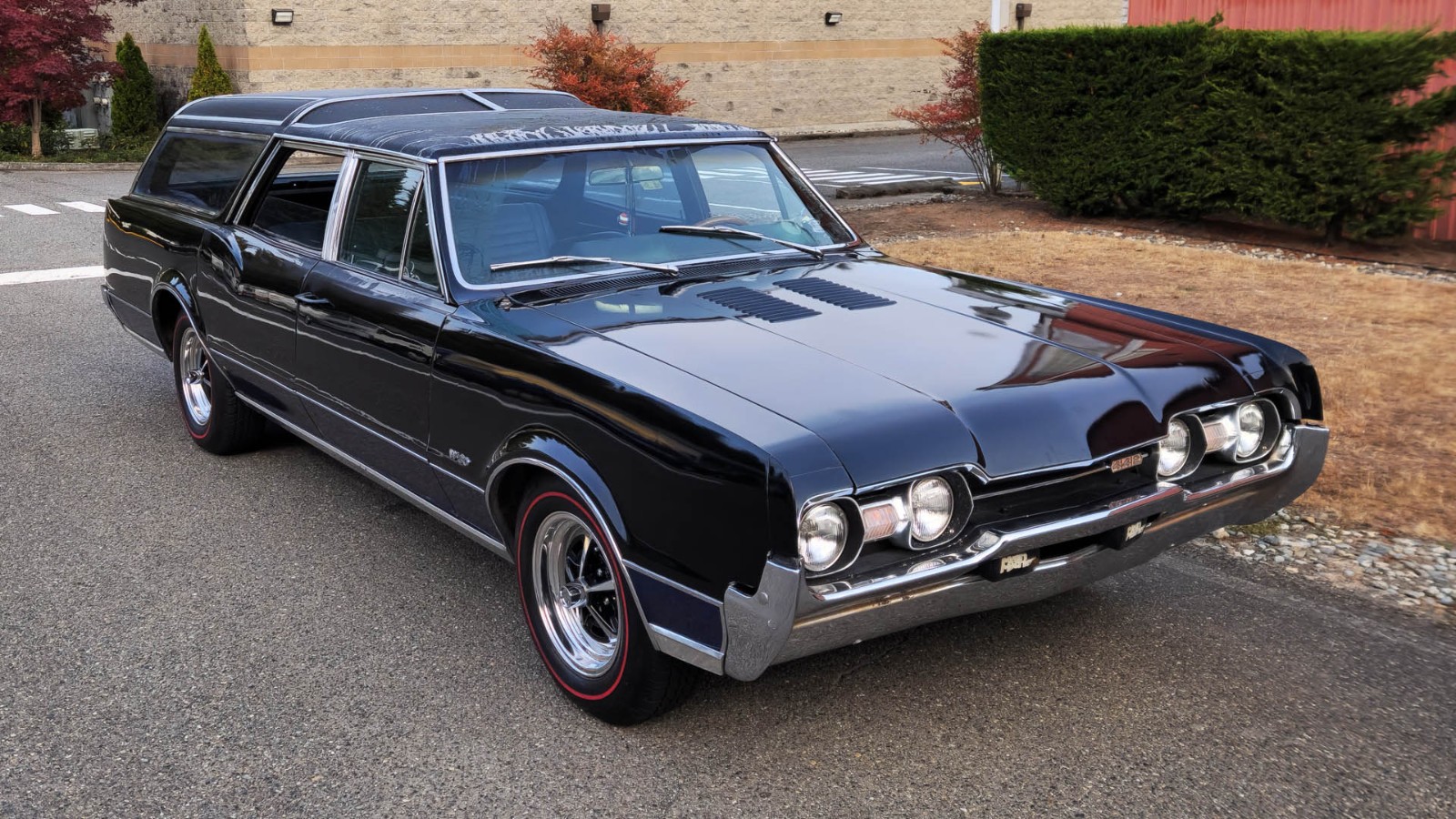 Oldsmobile-Vista-Cruiser-1967-Wagon