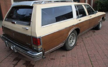 Oldsmobile-custom-cruiser-wagon-1990-3
