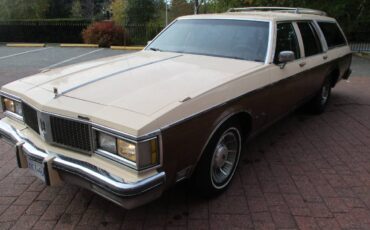 Oldsmobile-custom-cruiser-wagon-1990-7
