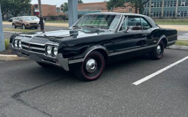 Oldsmobile-cutlass-1966-black-12