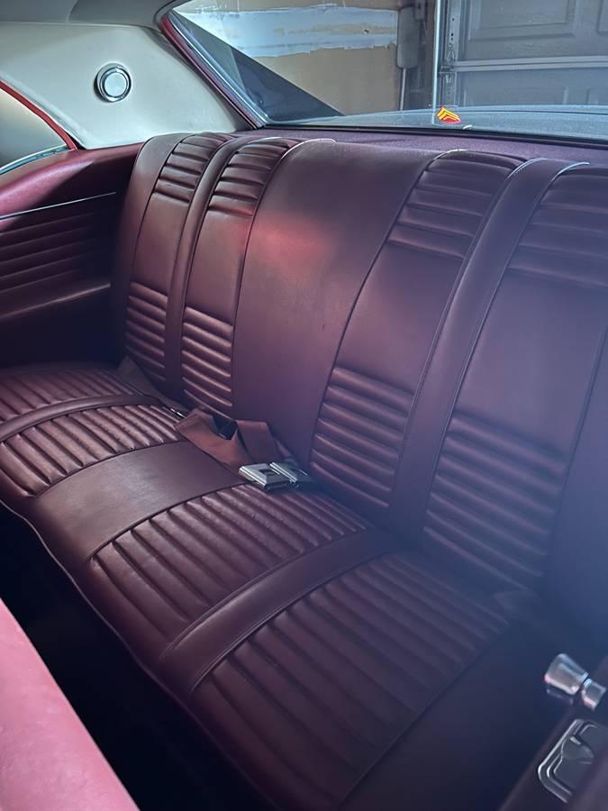Oldsmobile-cutlass-1966-black-16