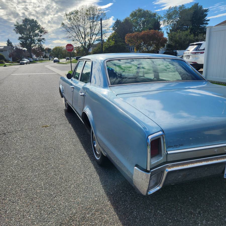 Oldsmobile-cutlass-1967-blue-7