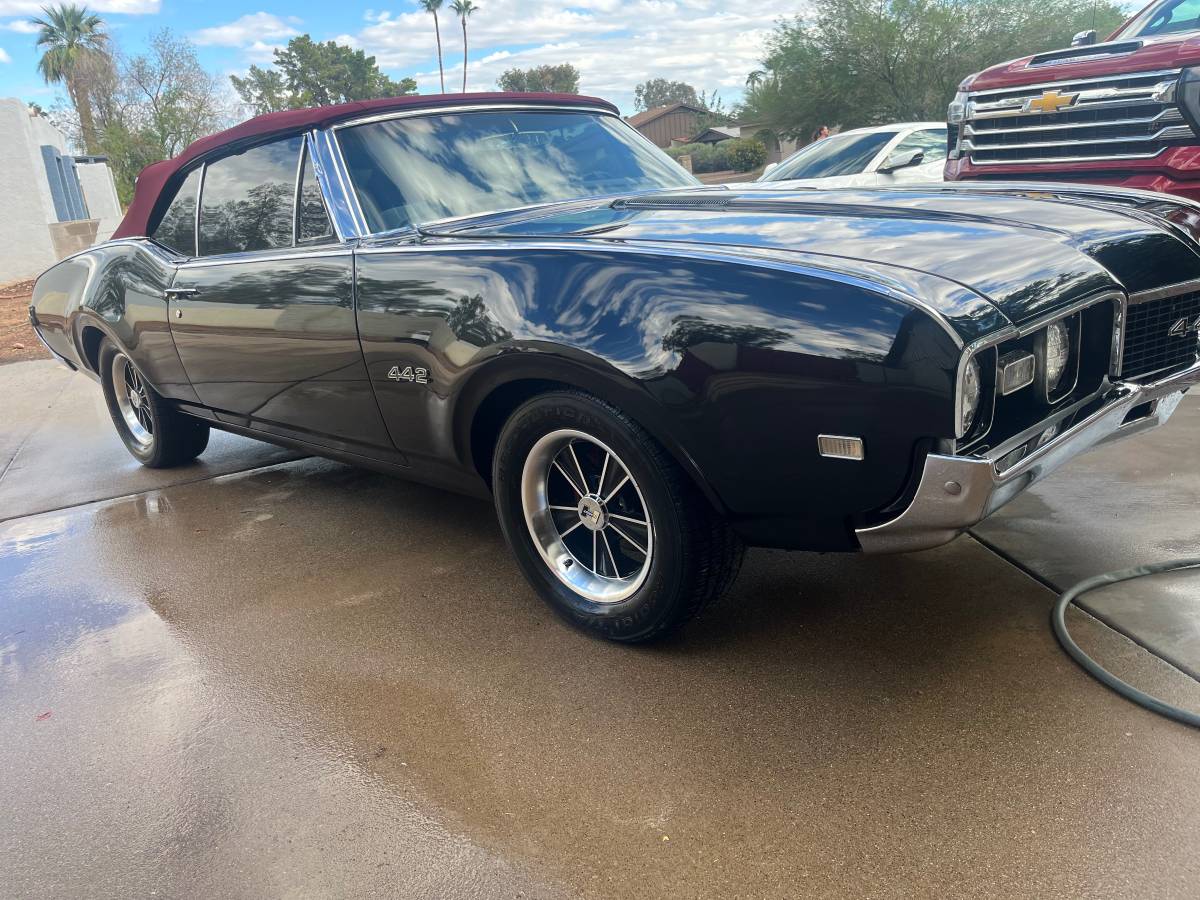Oldsmobile-cutlass-1968-3