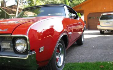 Oldsmobile-cutlass-1968-red-2