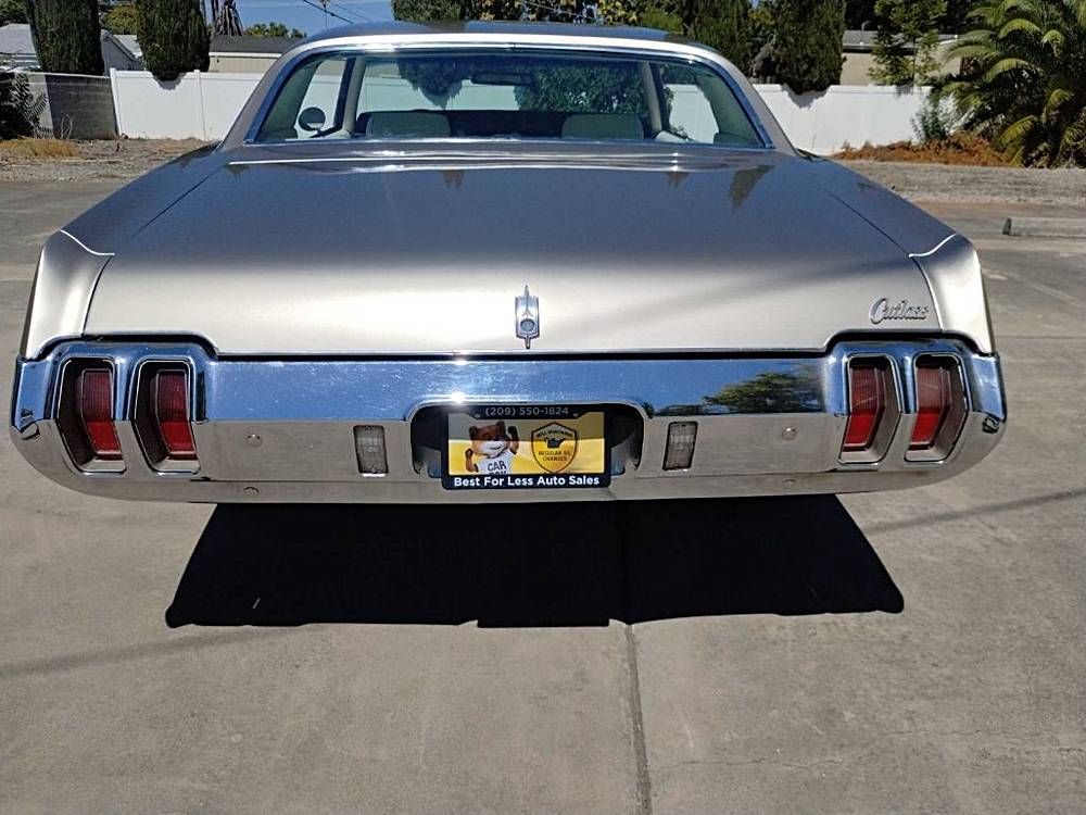 Oldsmobile-cutlass-1970-custom-13
