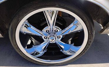 Oldsmobile-cutlass-1970-custom-17