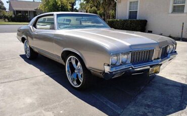 Oldsmobile-cutlass-1970-custom-28