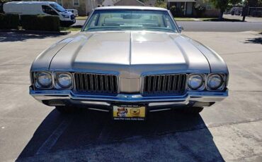 Oldsmobile-cutlass-1970-custom-3