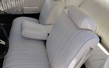 Oldsmobile-cutlass-1970-custom-33