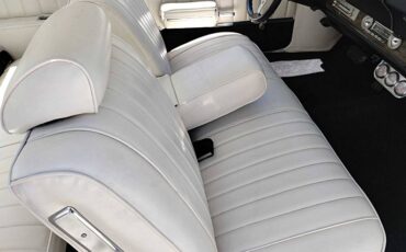 Oldsmobile-cutlass-1970-custom-44