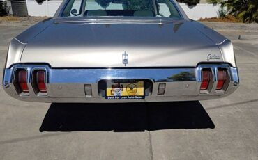 Oldsmobile-cutlass-1970-custom-47