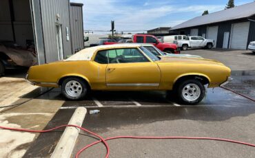 Oldsmobile-cutlass-1971-yellow-4