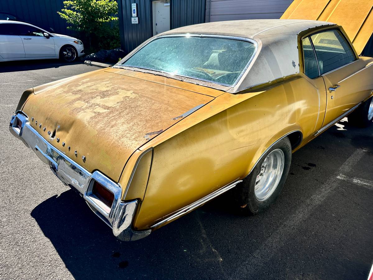 Oldsmobile-cutlass-1971-yellow-5