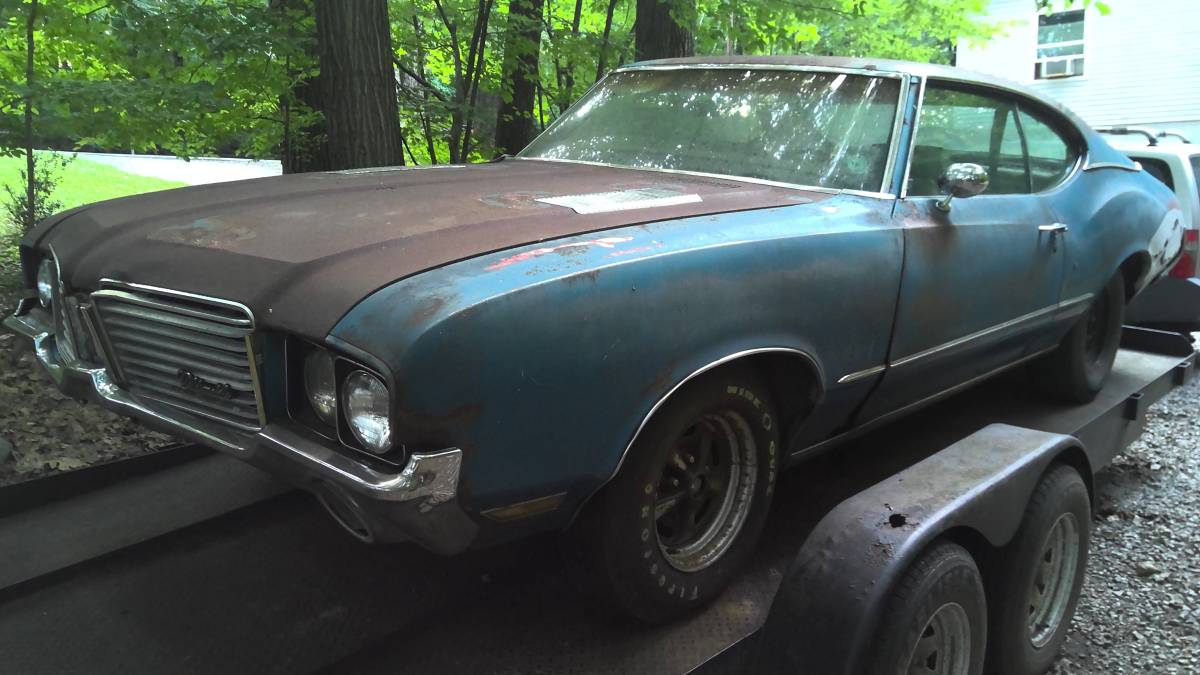 Oldsmobile-cutlass-1972-blue