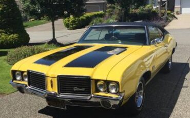 Oldsmobile-cutlass-1972-yellow-2