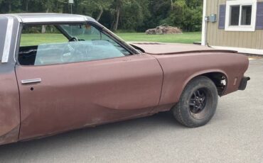 Oldsmobile-cutlass-1975-black-10