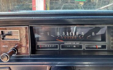Oldsmobile-cutlass-1980-white-3