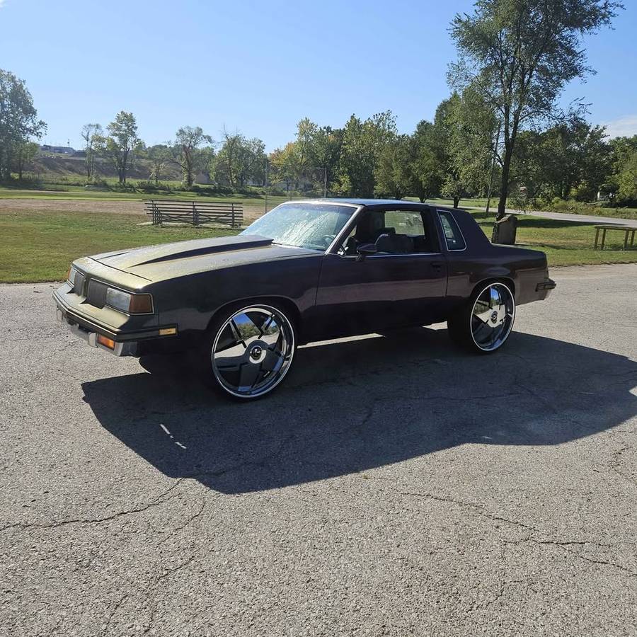 Oldsmobile-cutlass-1988-purple-4
