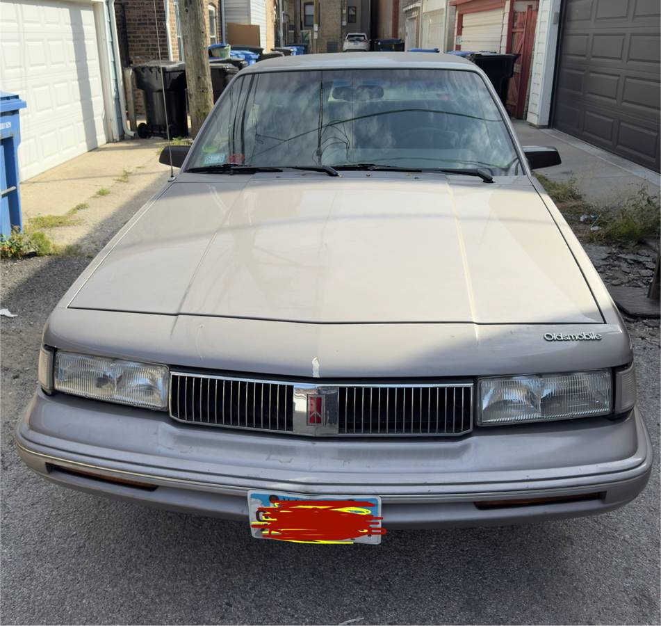 Oldsmobile-cutlass-1995-grey