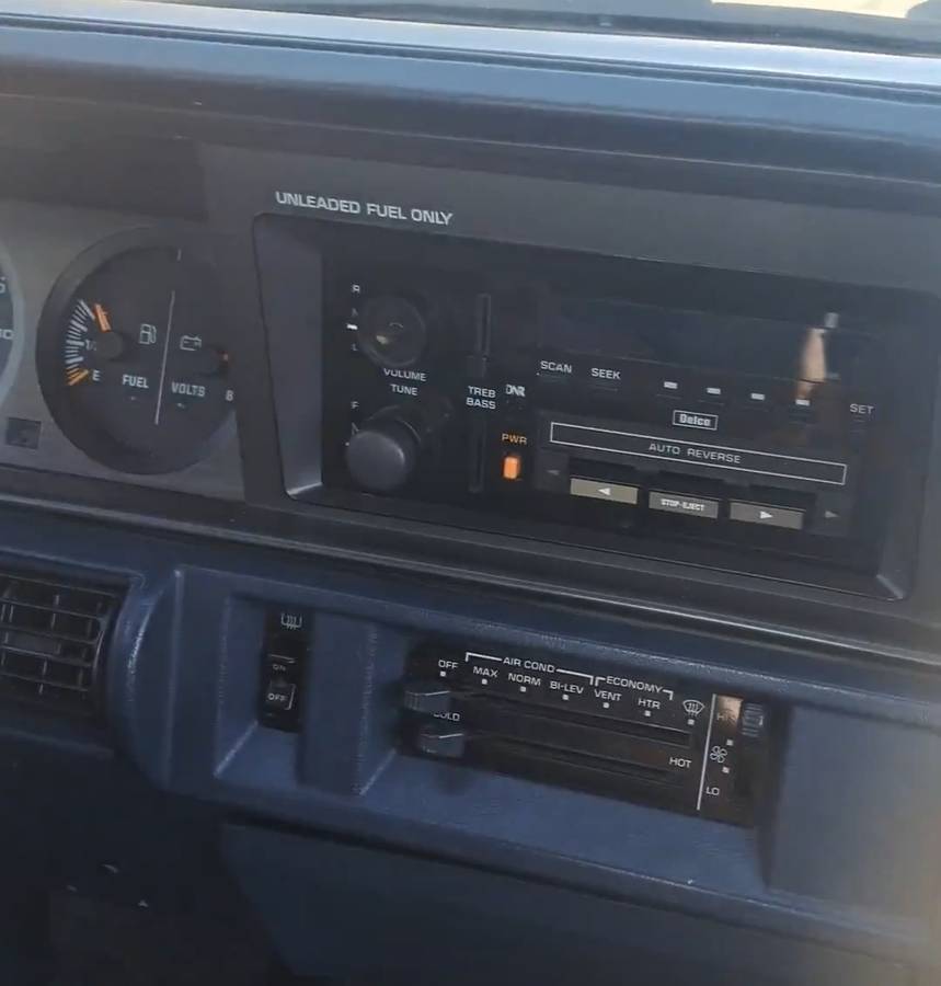 Oldsmobile-cutlass-ciera-1990-blue-9
