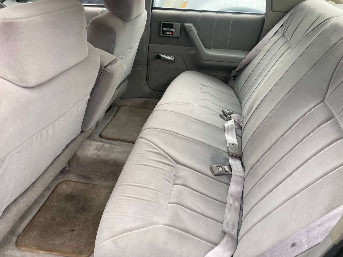 Oldsmobile-cutlass-ciera-1996-green-1