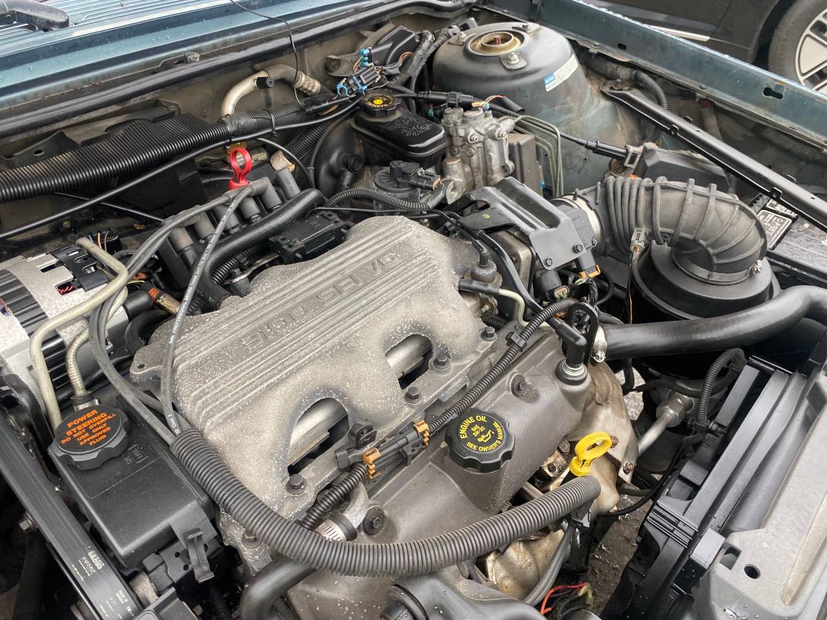 Oldsmobile-cutlass-ciera-1996-green-26
