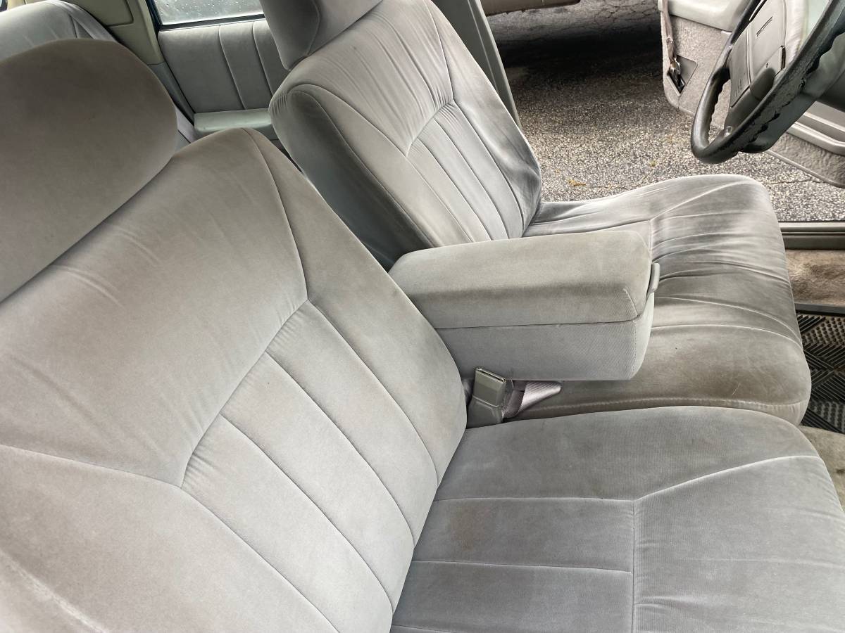Oldsmobile-cutlass-ciera-1996-green-32