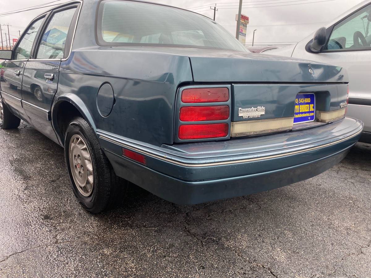 Oldsmobile-cutlass-ciera-1996-green-64